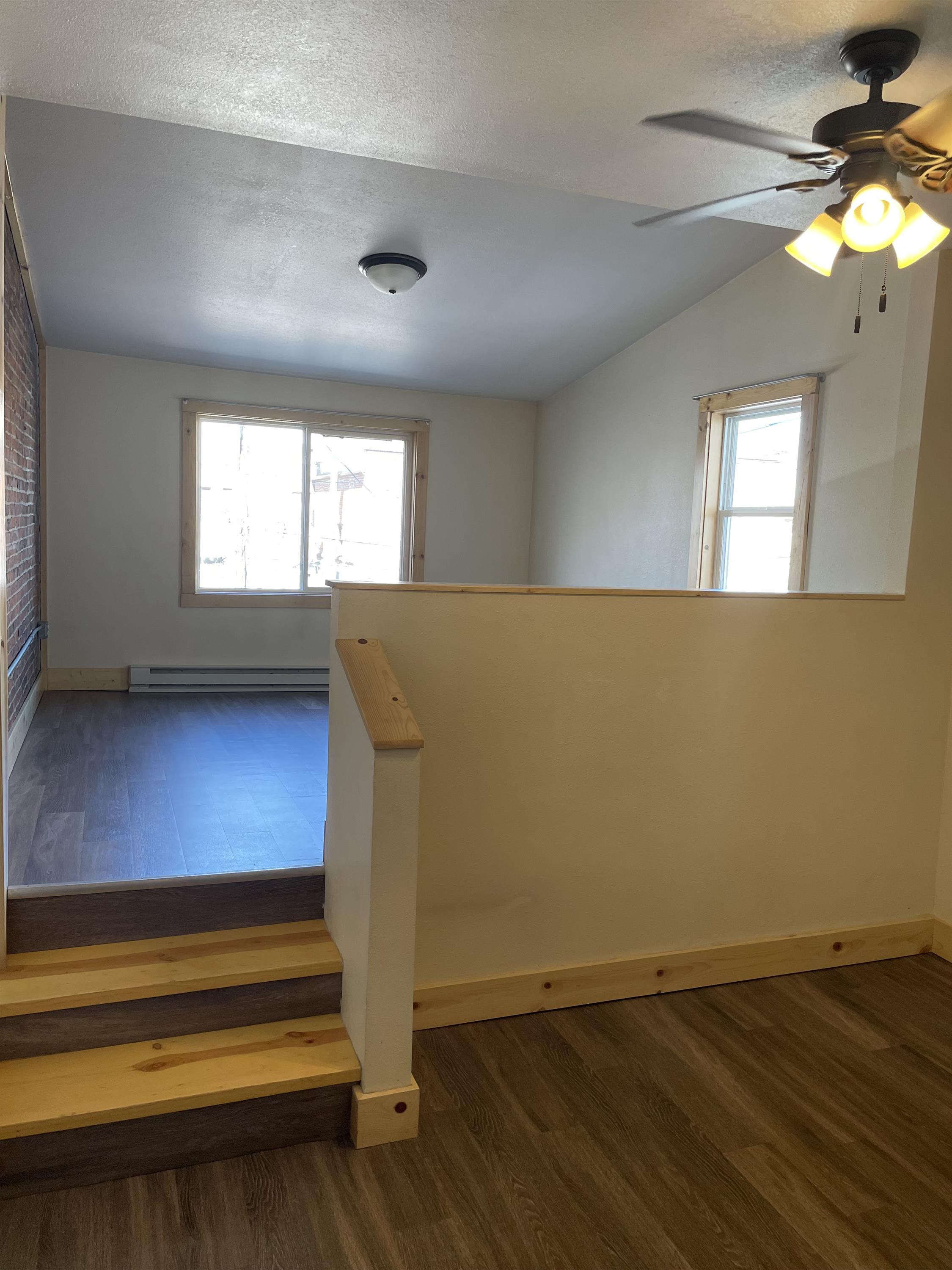 606 Broadway Street - 202